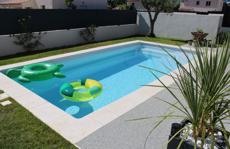 Piscine Célestine 6 Grise : une piscine contemporaine au style affirmé à Obernai 2026